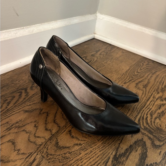 Life Stride Black Sevyn Heels - Picture 4 of 6